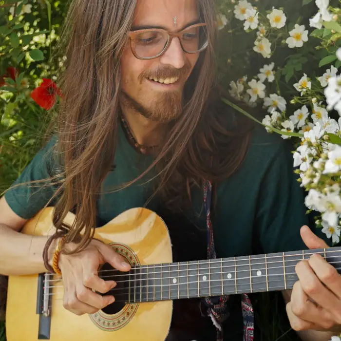 frederik-mit-gitarre